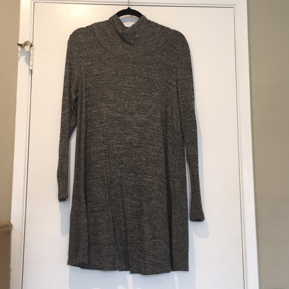Grey long sleeve dress